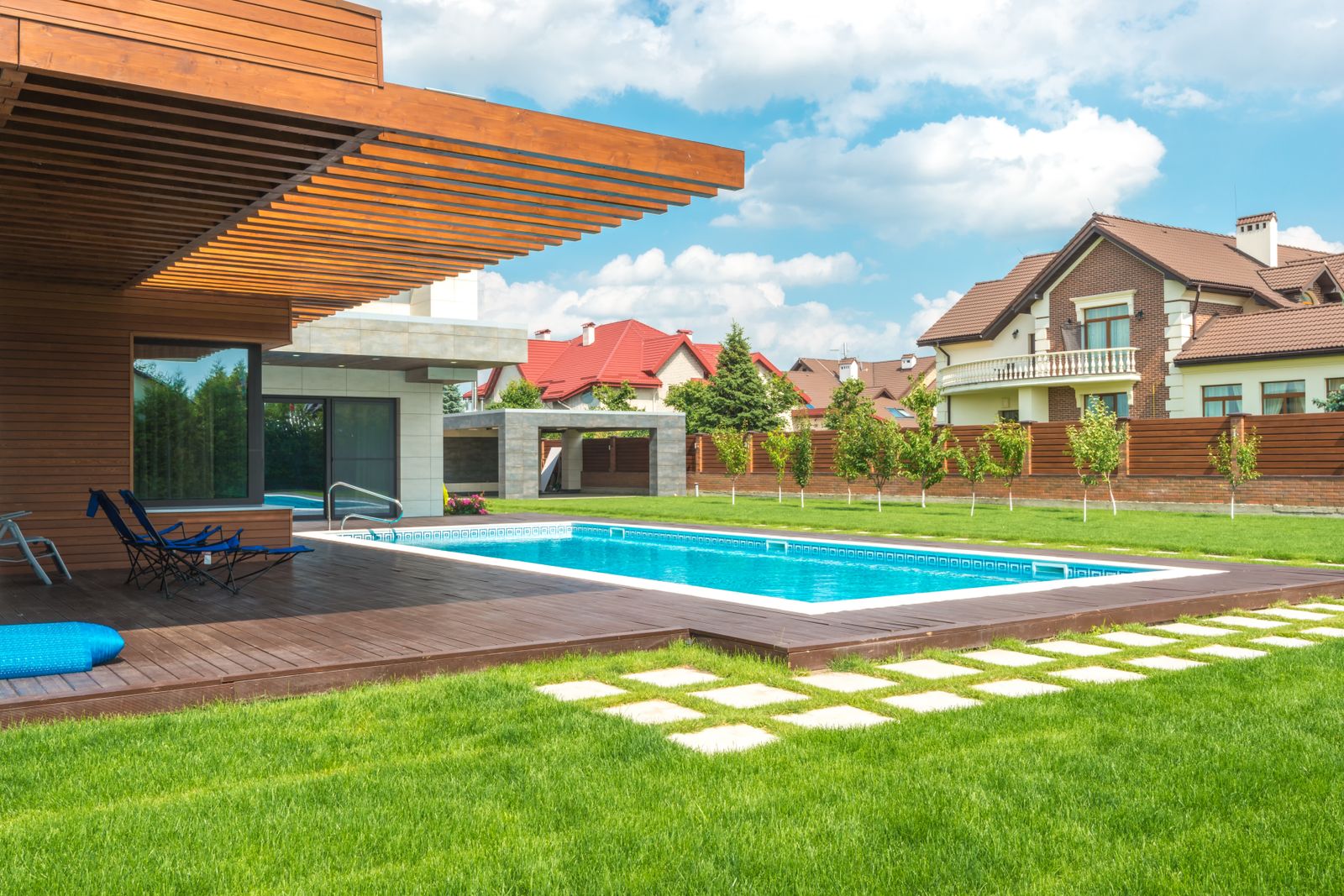 Pool Cleaning & Maintenance — Rainey Pool Company